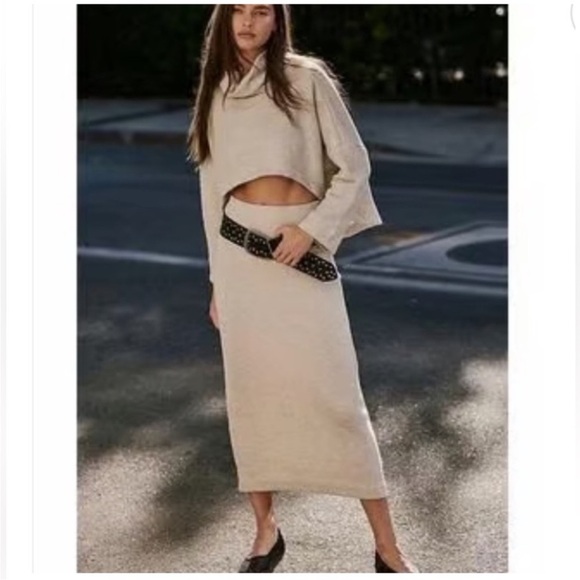 Free People Free-est Milley Reversible Set in Heather Oatmeal - Picture 1 of 5